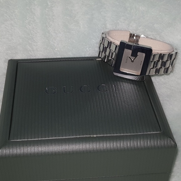 Watch - Picture 3 of 3